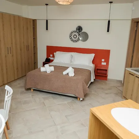 Seaside Village Politika Room photo
